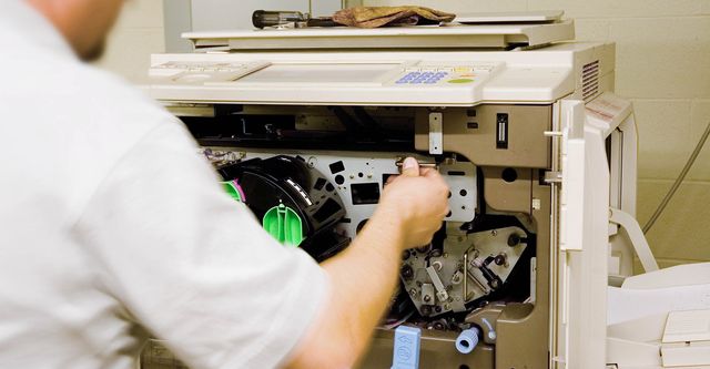 Read more about the article Advantages Of Hiring Professional Copier Repair Service Partner